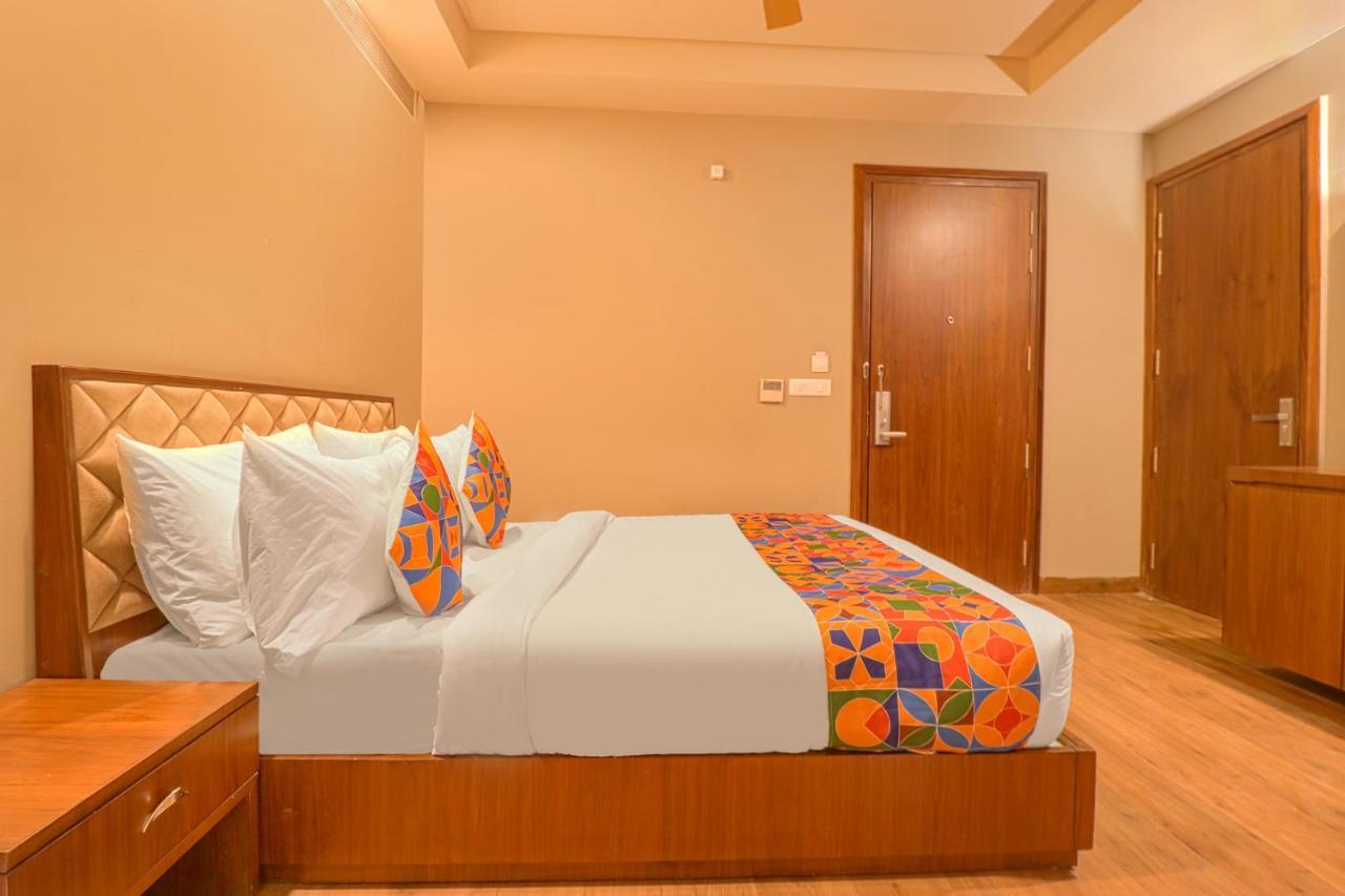 Fabhotel Prime Shanit Delhi Zewnętrze zdjęcie