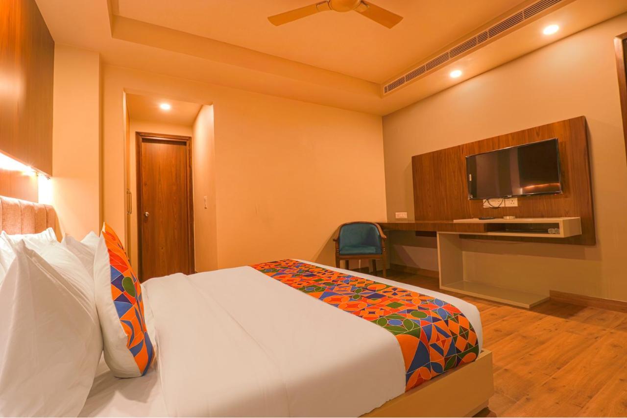 Fabhotel Prime Shanit Delhi Zewnętrze zdjęcie